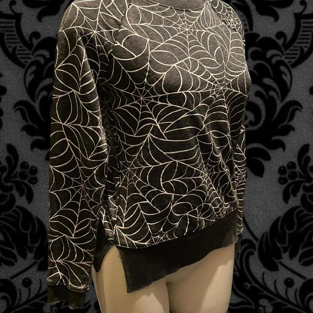 Super Soft Grayson Threads Spiderweb Sweater - image 1